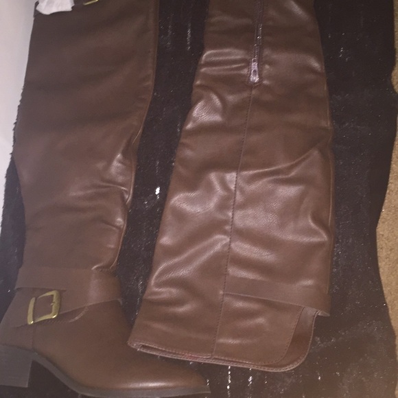 Knee High Boots - Picture 3 of 3